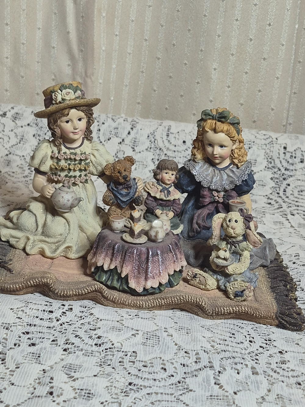 1995 Boyds Yesterdays' Child Figurine Tea for Four Limited Edition
